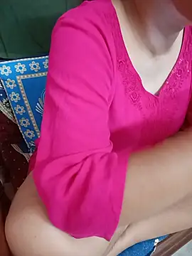 Snapshot of divya-222 chatting on 06-20-26, 05:27 divya-222 online show from 06-20-26, 05:27
