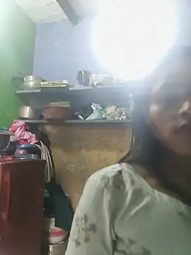 Snapshot of Cute_Merry__ chatting on 06-20-26, 05:43 Cute Merry online show from 06-20-26, 05:43