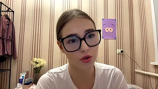 MiaWonderind online show from 07-05-26, 05:42