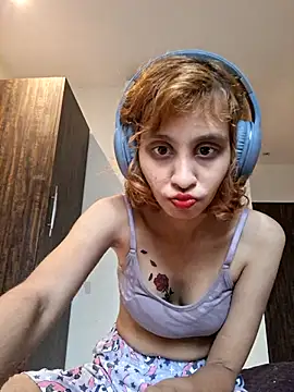 Snapshot of Alishaaroralive chatting on 06-24-26, 05:39 Alishaaroralive online show from 06-24-26, 05:39