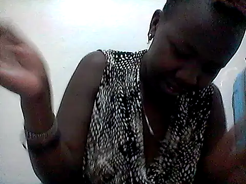 Snapshot of beutifulebonya chatting on 06-12-26, 10:52 beutifulebonya online show from 06-12-26, 10:52