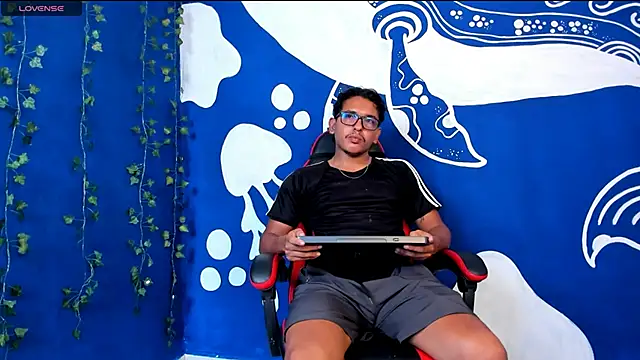 malakai vibess online show from 06-12-26, 07:13
