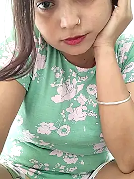 Snapshot of Missridhi chatting on 07-07-26, 07:45 Missridhi online show from 07-07-26, 07:45