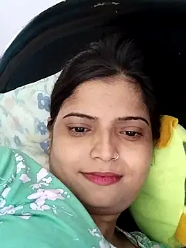 Snapshot of Missridhi chatting on 07-12-26, 03:30 Missridhi online show from 07-12-26, 03:30