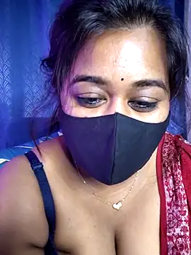Snapshot of beauty_lisa- chatting on 06-16-26, 06:43 beauty lisa- online show from 06-16-26, 06:43