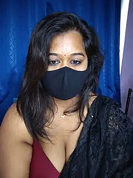 Snapshot of beauty_lisa- chatting on 06-24-26, 06:12 beauty lisa- online show from 06-24-26, 06:12