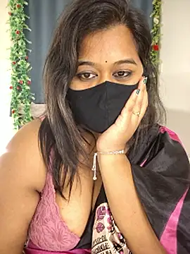Snapshot of beauty_lisa- chatting on 06-30-26, 08:21 beauty lisa- online show from 06-30-26, 08:21