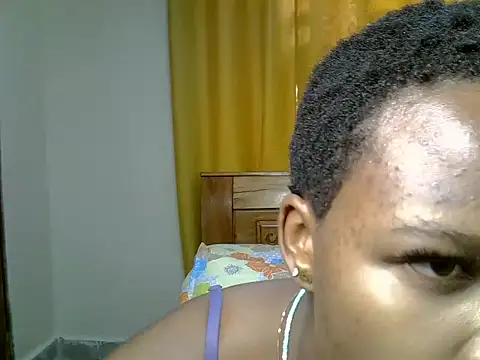 Snapshot of Blaqlova chatting on 07-14-26, 06:18 Blaqlova online show from 07-14-26, 06:18