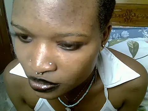 Snapshot of Blaqlova chatting on 07-17-26, 06:20 Blaqlova online show from 07-17-26, 06:20