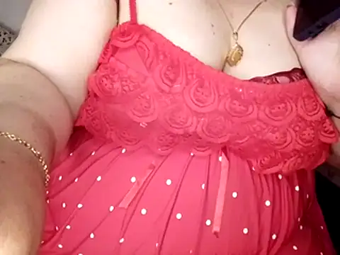 Snapshot of Sara-beela chatting on 08-04-26, 09:17 Sara-beela online show from 08-04-26, 09:17