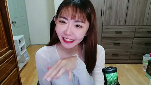 Snapshot of cccc_22 chatting on 06-25-26, 12:31 cccc 22 online show from 06-25-26, 12:31
