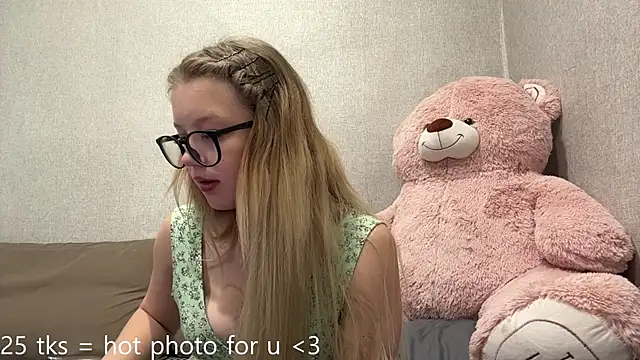 MarlaMotsinger online show from 06-18-26, 08:14