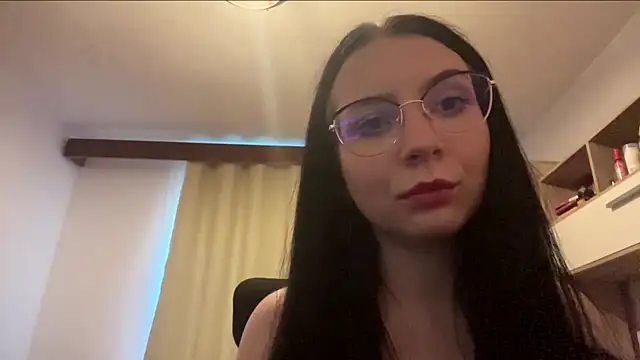 LucyHotelling online show from 06-20-26, 03:26