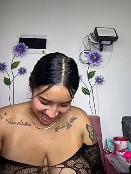 Snapshot of Celeste_1Sweet chatting on 07-18-26, 02:54 Celeste 1Sweet online show from 07-18-26, 02:54