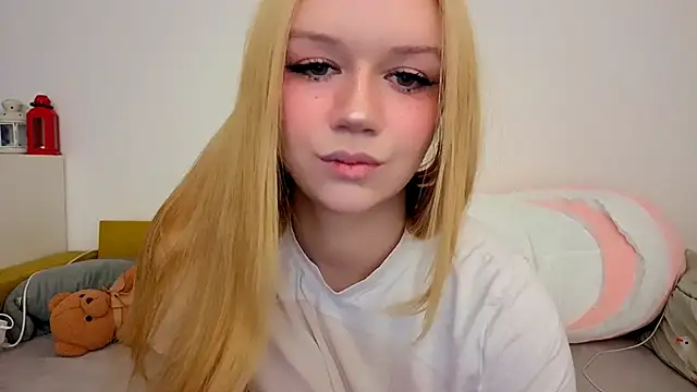 Snapshot of viyy chatting on 06-15-26, 05:15 viyy online show from 06-15-26, 05:15
