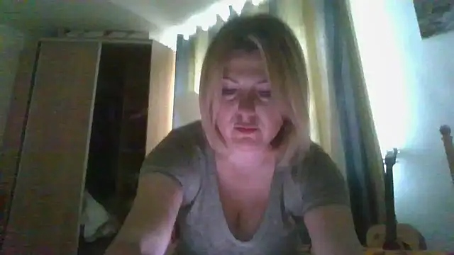 ElenaLove888 online show from 06-15-26, 07:32