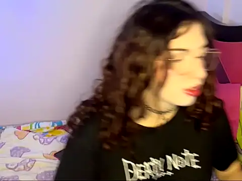 Snapshot of cassierosse2 chatting on 06-16-26, 05:10 cassierosse2 online show from 06-16-26, 05:10