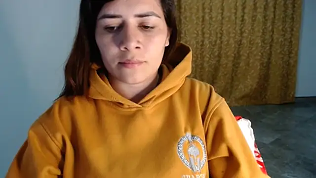 Luna zoe online show from 08-02-26, 01:37