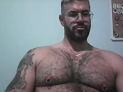 Snapshot of mrbighairychest chatting on 06-13-26, 01:03 mrbighairychest online show from 06-13-26, 01:03