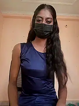 Snapshot of kavita_45 chatting on 06-18-26, 11:36 kavita 45 online show from 06-18-26, 11:36