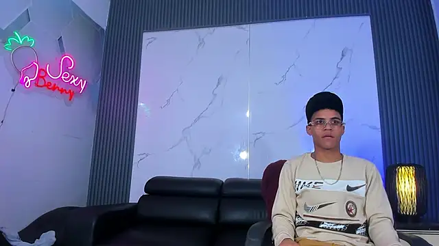 Kleyn black online show from 06-29-26, 10:10