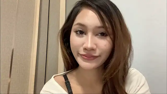 Snapshot of pinq_love chatting on 06-16-26, 10:29 pinq love online show from 06-16-26, 10:29