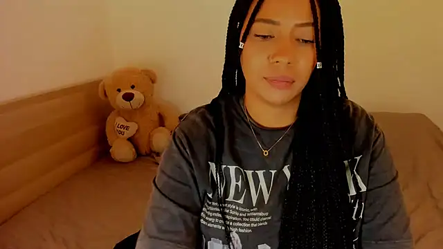 NicolePasqualott online show from 11-03-25, 08:43