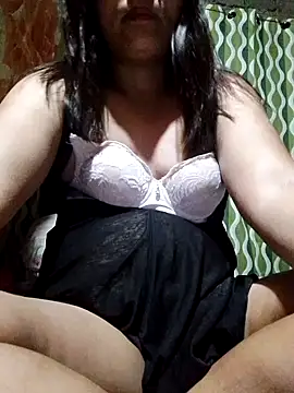 Snapshot of Scarletkiss01 chatting on 06-21-26, 07:49 Scarletkiss01 online show from 06-21-26, 07:49