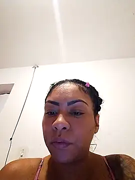 Snapshot of _Ana_paula_ chatting on 06-17-26, 01:08 Ana paula online show from 06-17-26, 01:08