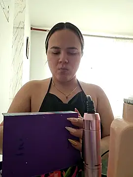Snapshot of Mandy-moore28 chatting on 06-29-26, 02:50 Mandy-moore28 online show from 06-29-26, 02:50