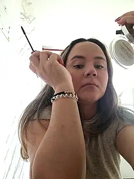 Snapshot of Mandy-moore28 chatting on 07-10-26, 06:10 Mandy-moore28 online show from 07-10-26, 06:10