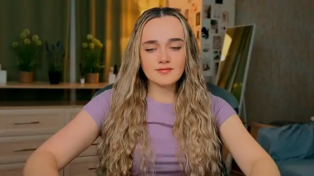 Snapshot of earthfantasyy chatting on 07-04-26, 04:07 earthfantasyy online show from 07-04-26, 04:07