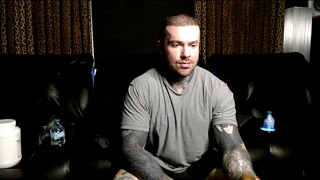 Snapshot of nathaniel_13 chatting on 06-21-26, 12:57 nathaniel 13 online show from 06-21-26, 12:57