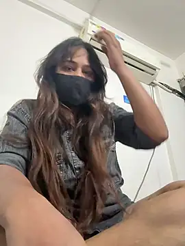 Snapshot of vaani_tyagi chatting on 07-04-26, 02:23 vaani tyagi online show from 07-04-26, 02:23