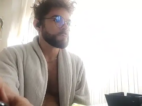 Snapshot of EnricoNetto chatting on 06-27-26, 11:15 EnricoNetto online show from 06-27-26, 11:15