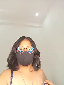Snapshot of hottydisha chatting on 07-19-26, 03:43 hottydisha online show from 07-19-26, 03:43