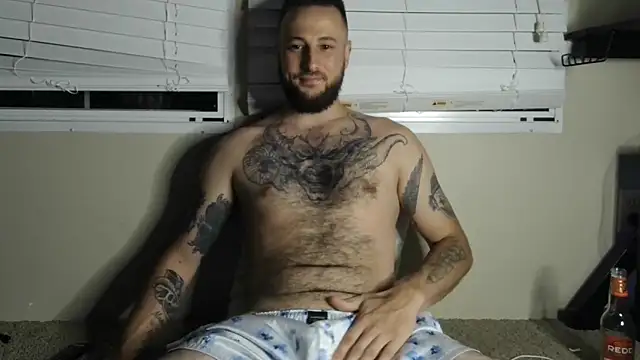 Snapshot of Swoozy369 chatting on 06-16-26, 01:19 Swoozy369 online show from 06-16-26, 01:19