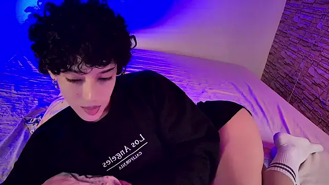 xFemboyToy online show from 06-29-26, 03:13