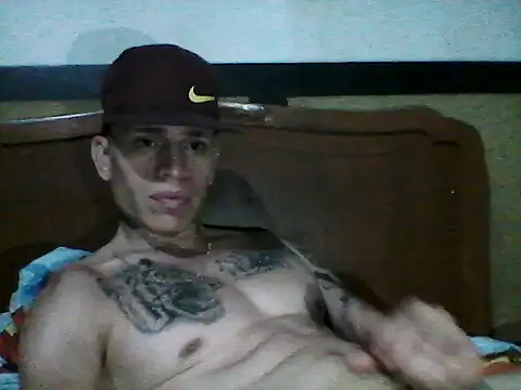 Snapshot of kanonbigcock90 chatting on 06-20-26, 02:20 kanonbigcock90 online show from 06-20-26, 02:20