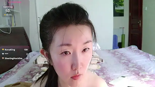 Snapshot of Daisy-B3 chatting on 07-07-26, 07:23 Daisy-B3 online show from 07-07-26, 07:23