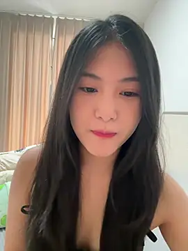 Snapshot of xiao-xiao-X chatting on 06-17-26, 06:49 xiao-xiao-X online show from 06-17-26, 06:49