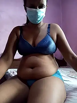 Snapshot of Nikini-xx chatting on 06-21-26, 04:37 Nikini-xx online show from 06-21-26, 04:37