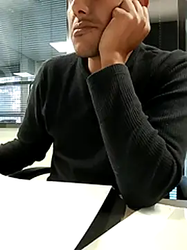 Snapshot of Cristian_es87 chatting on 06-16-26, 12:41 Cristian es87 online show from 06-16-26, 12:41