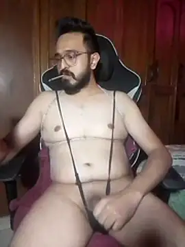 freakkydessi online show from 06-24-26, 08:30