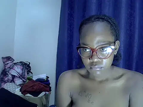 Snapshot of sexy_lesh chatting on 07-06-26, 12:29 sexy lesh online show from 07-06-26, 12:29