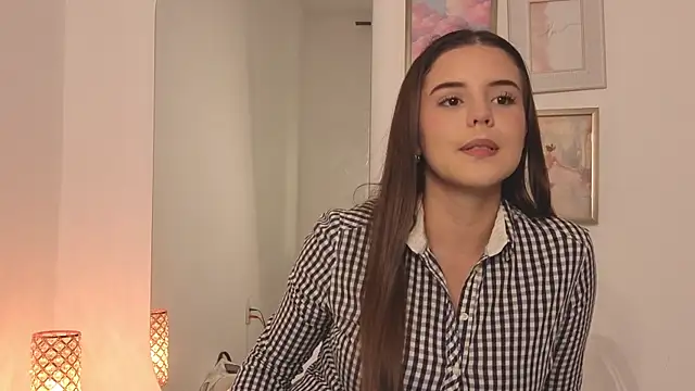 Snapshot of Isabellebotero chatting on 06-23-26, 02:59 Isabellebotero online show from 06-23-26, 02:59