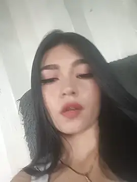 Snapshot of Gabriellaa27_ chatting on 06-29-26, 02:50 Gabriellaa27 online show from 06-29-26, 02:50