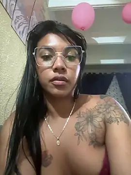 Snapshot of sophiagomezx chatting on 06-28-26, 02:39 sophiagomezx online show from 06-28-26, 02:39