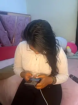 Snapshot of sophiagomezx chatting on 07-29-26, 12:42 sophiagomezx online show from 07-29-26, 12:42