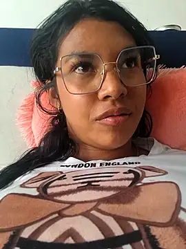 Snapshot of sophiagomezx chatting on 07-31-26, 08:41 sophiagomezx online show from 07-31-26, 08:41